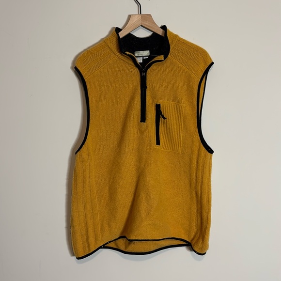 The Territory Ahead Vest - Picture 1 of 4